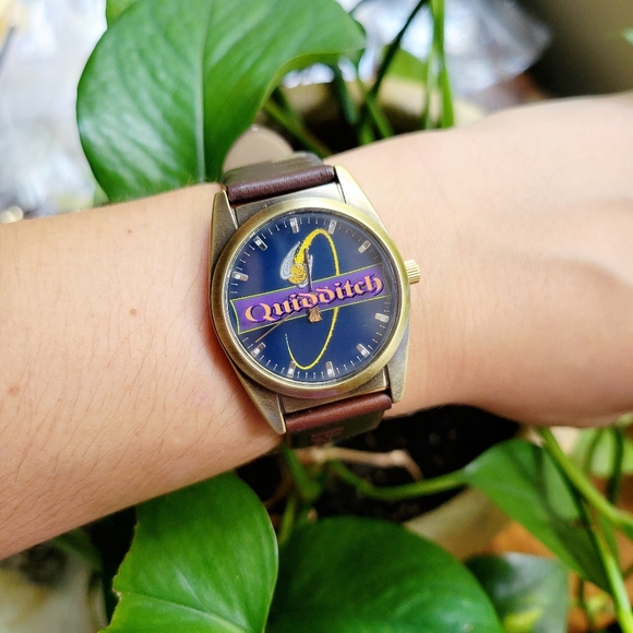 Harry Potter Quidditch Watch - Picture 2 of 13